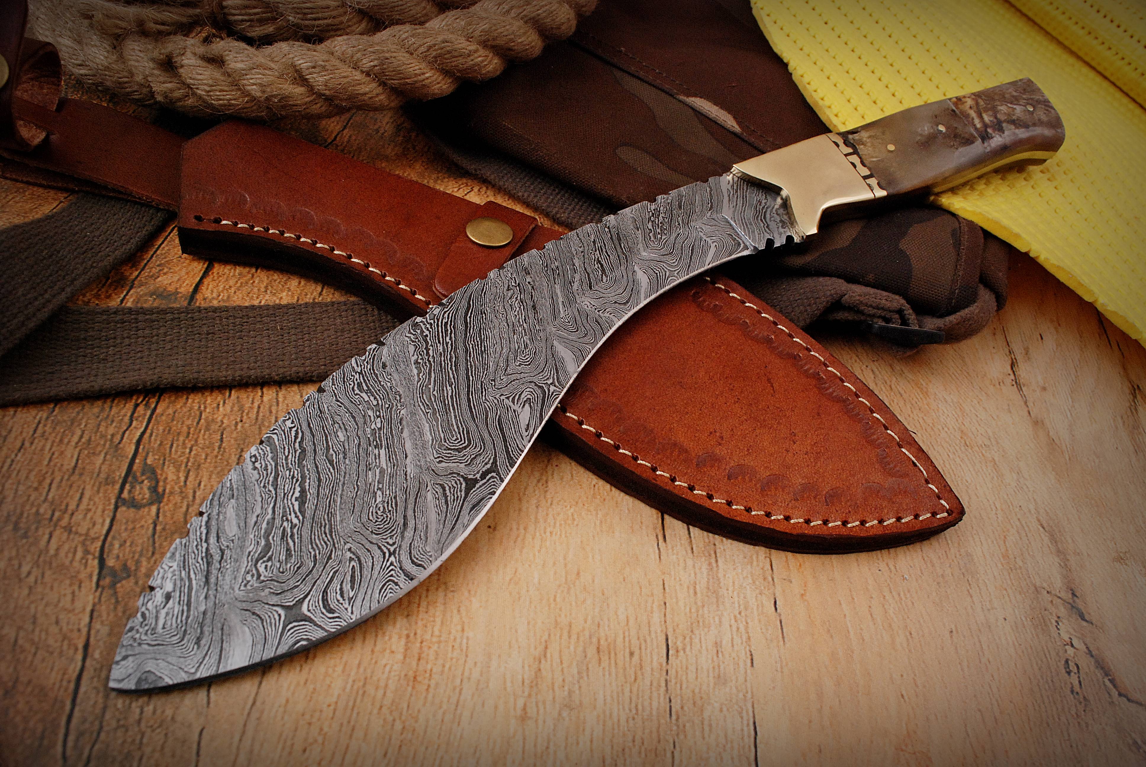16" Custom Handmade Forged Damascus Steel Traditional Kukri Knife With Original Ram Horn Handle - Image 5
