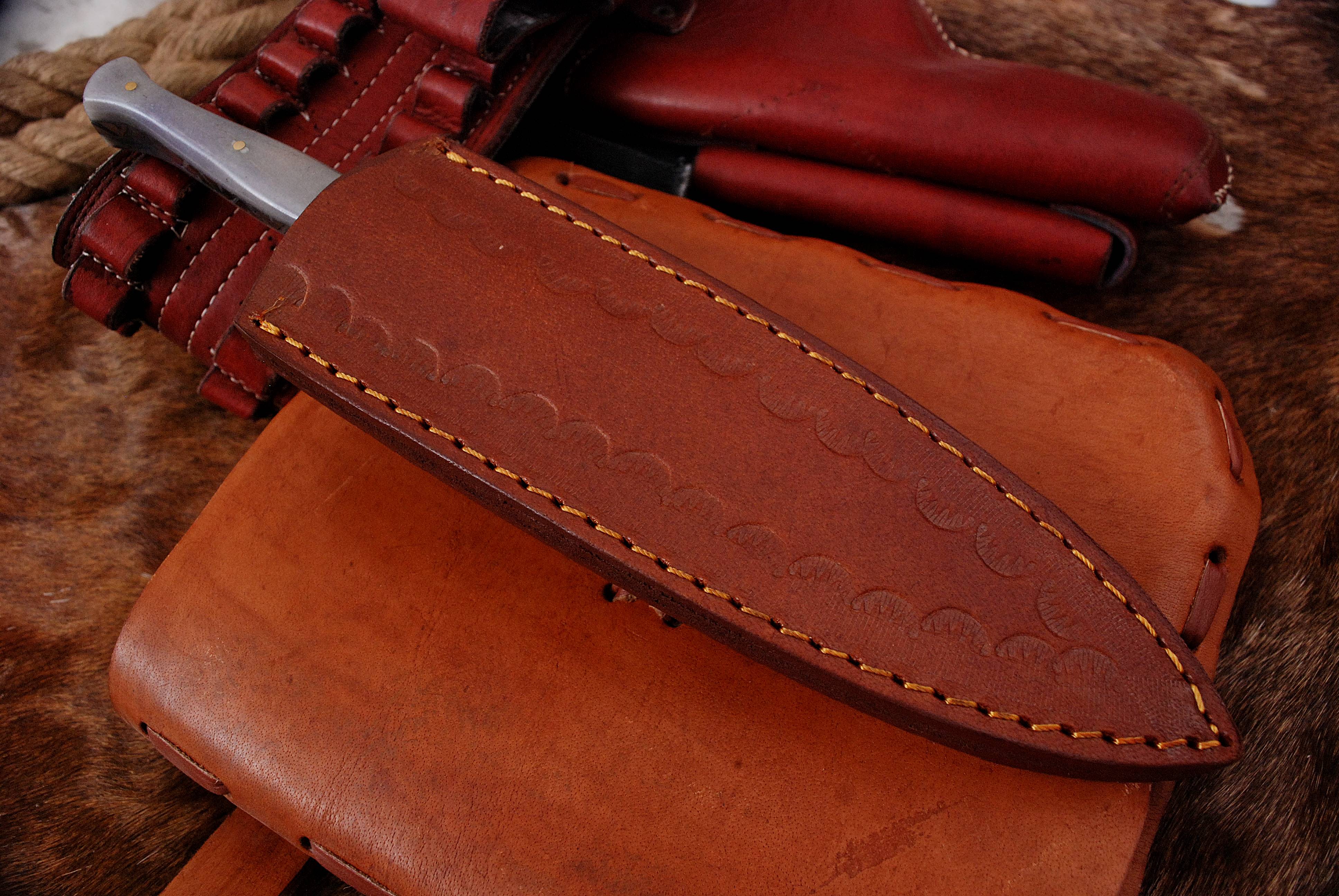 Custom Hand Forged Damascus Steel Double Edge Dagger Camel Bone Handle - Image 6