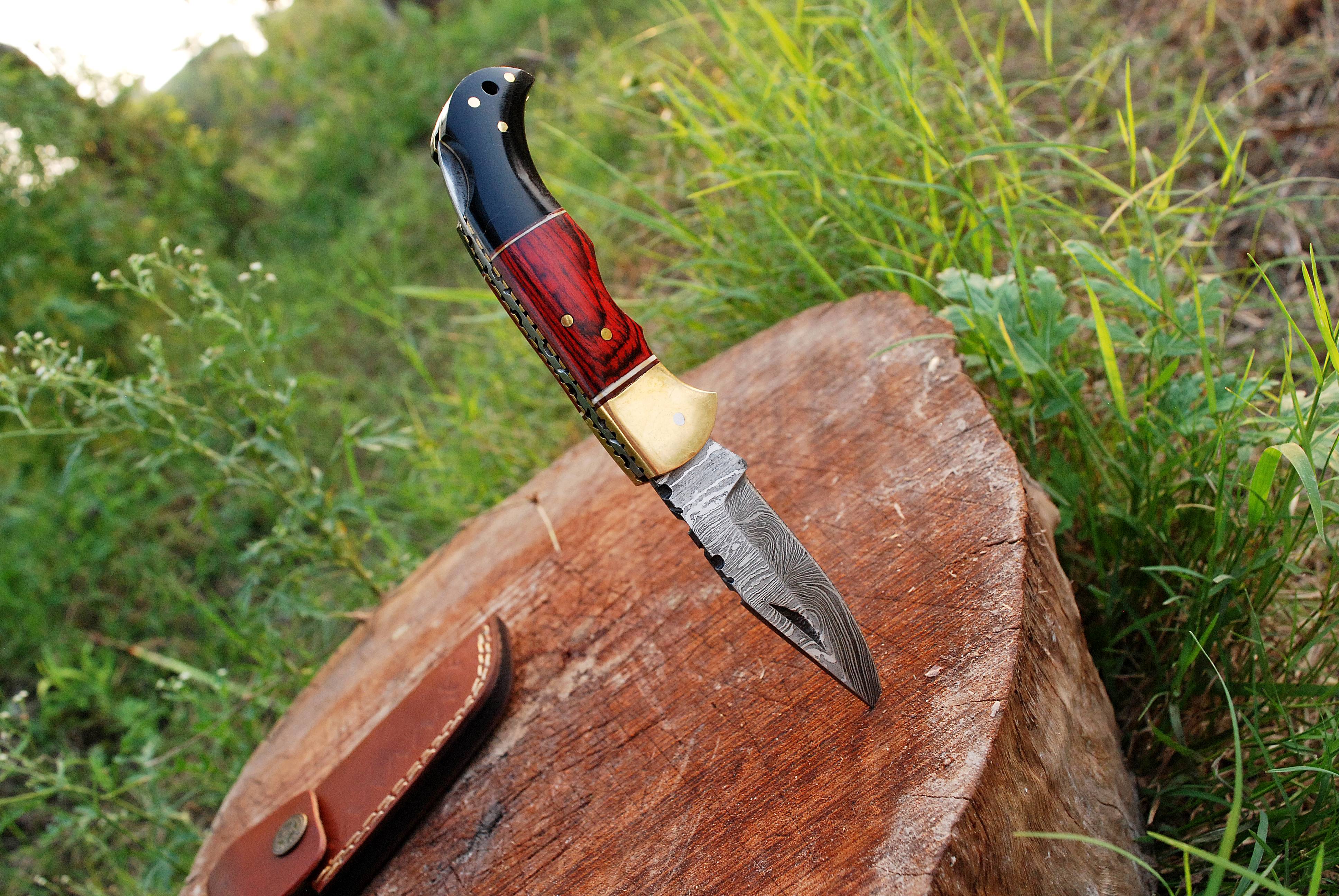 Custom Hand Made Damascus Hunting Folding Knife With Brass Bolster & Bull Horn Wood Handle x-133 - Image 4