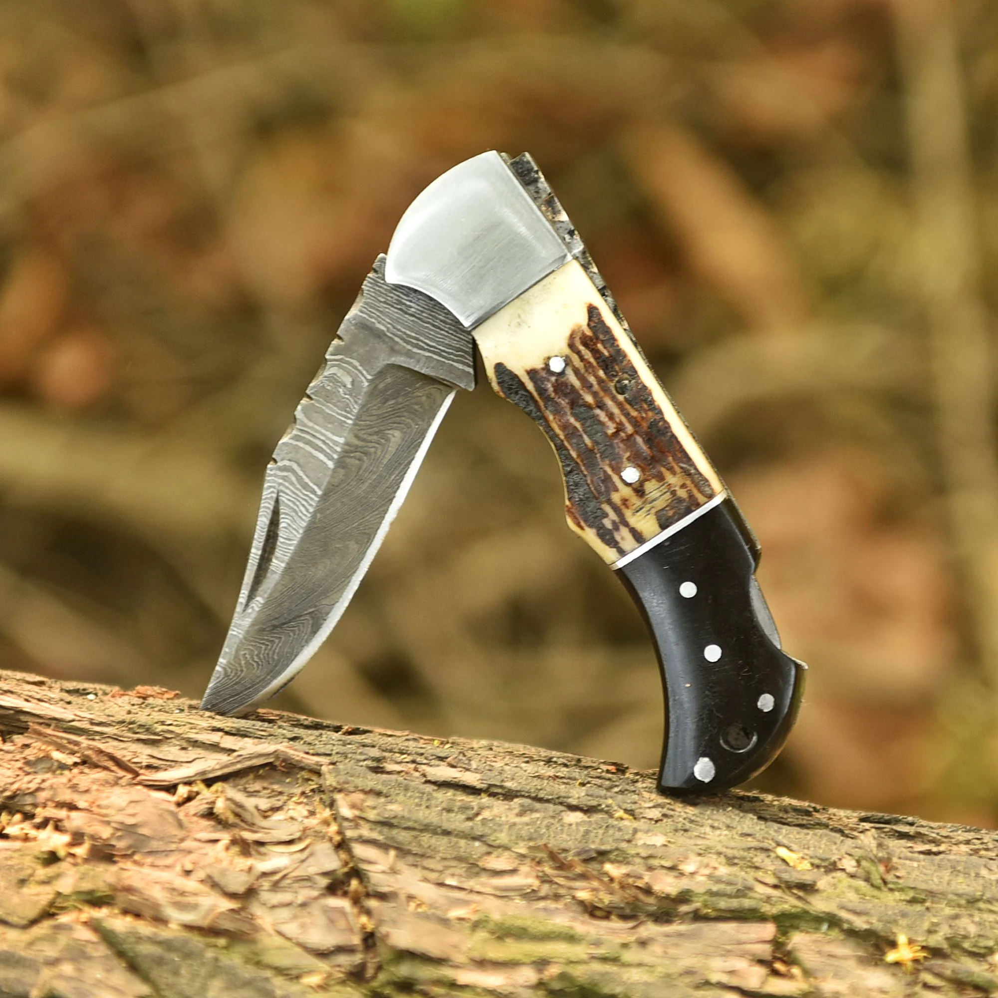 Custom Handmade Damascus Steel Folding Pocket Outdoor Adventure Knife - Image 4