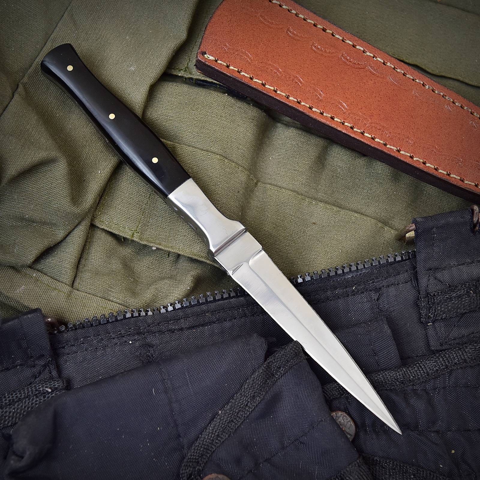 German Knife Double - Edged Blade Full Tang Slick Boot Knives with Leather Sheath x-265 - Image 3