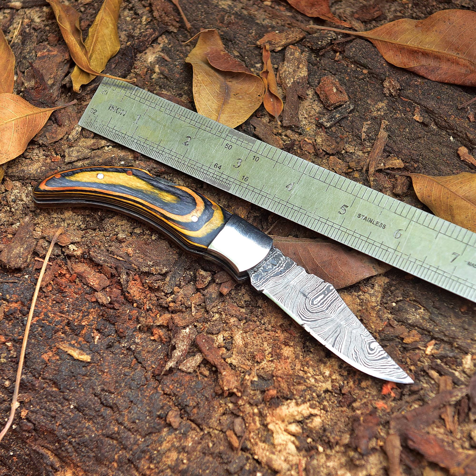 Hand Made Damascus Steel Hunting Folding Knife Camping Pocket Knife - Image 3