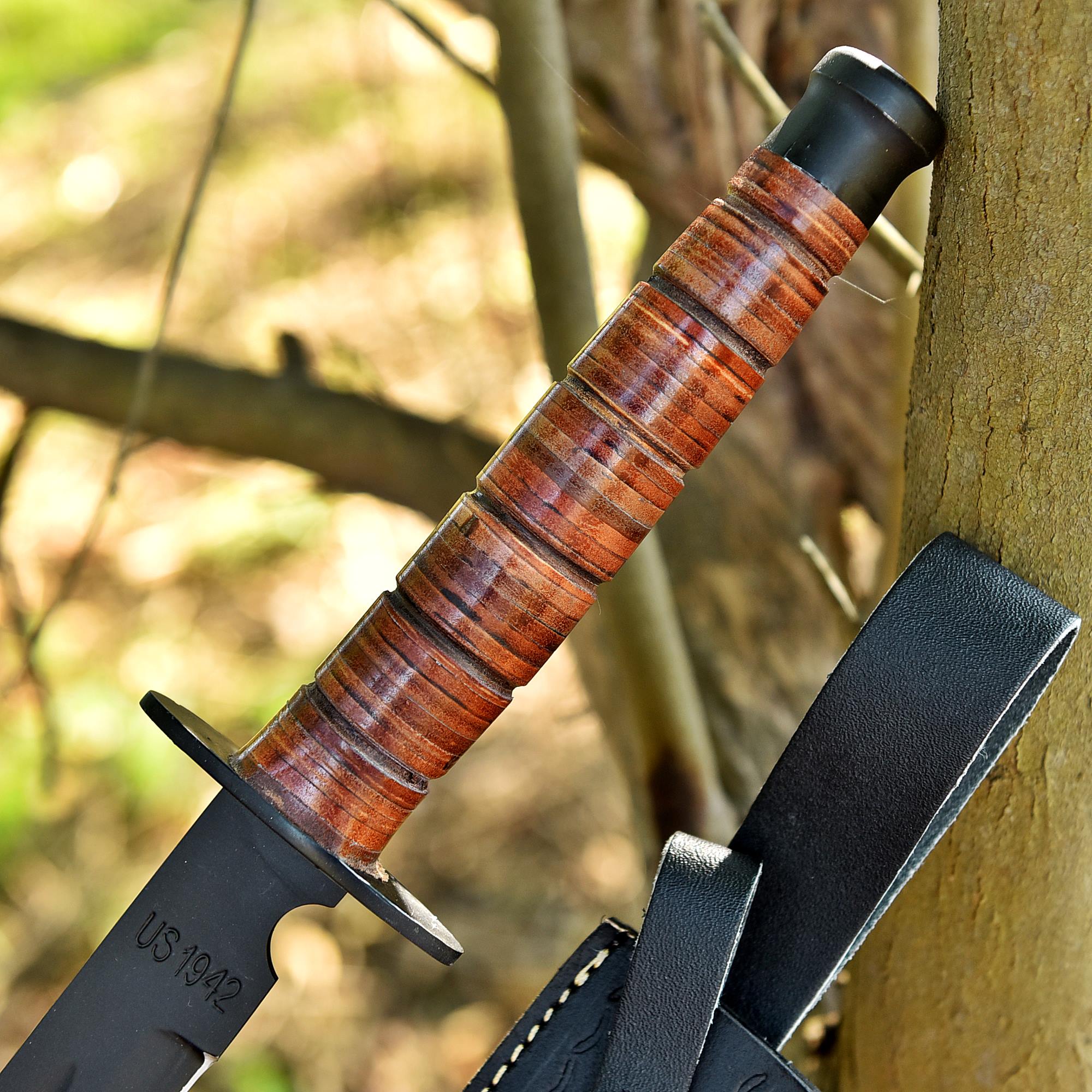 Handcrafted Carbon Steel D2 Powder Coated Blade Sword Leather Handle - Image 3