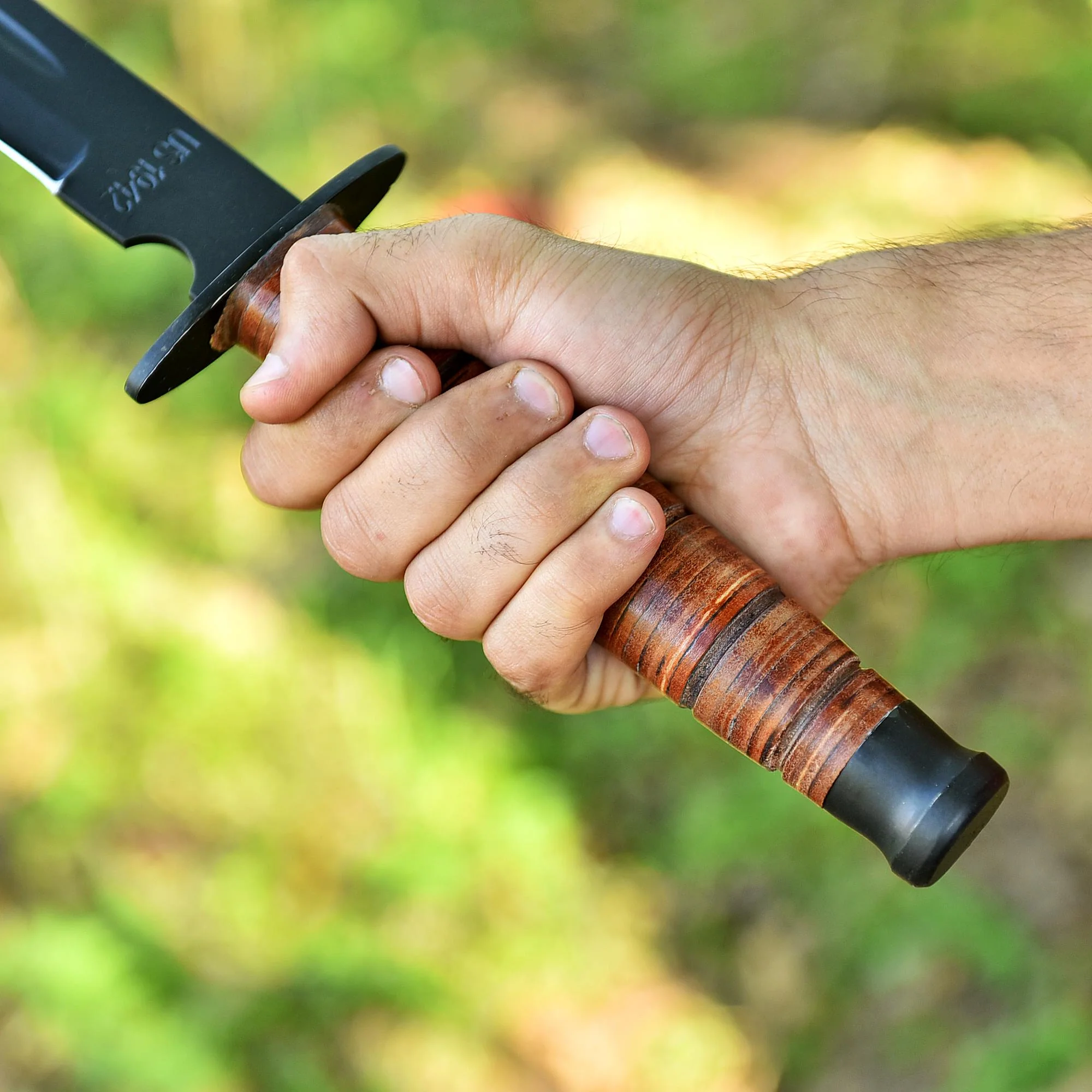Handcrafted Carbon Steel D2 Powder Coated Blade Sword Leather Handle - Image 5
