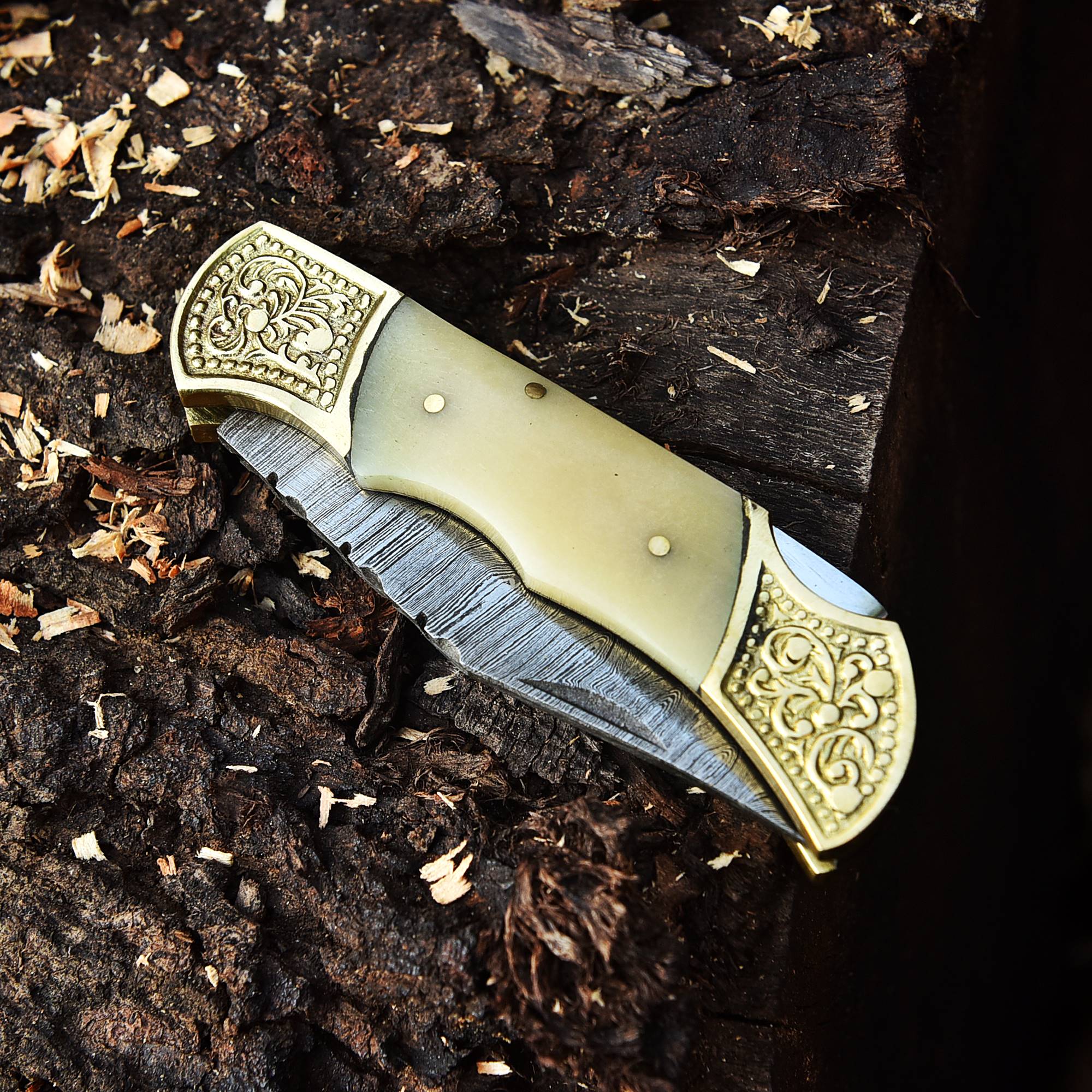 Handmade Damascus knife Folding Blade Pocket - Natural Bone Handle - Image 4