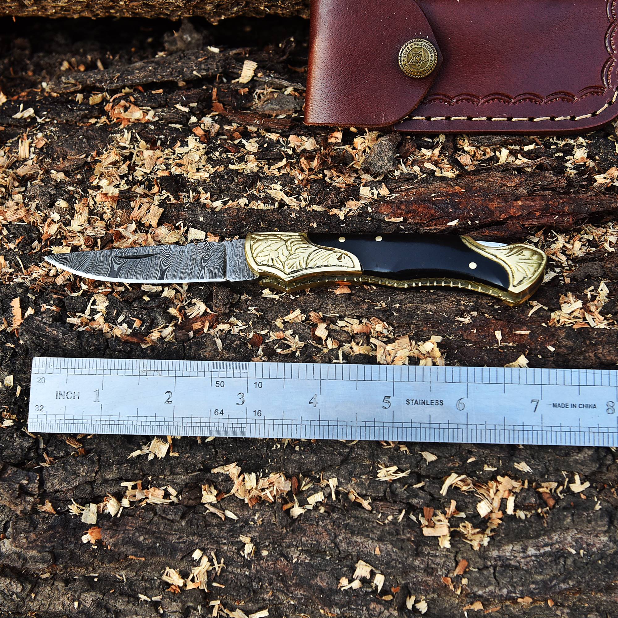 Handmade Damascus Steel Camping Hiking EDC Pocket Knife With Sheath - Image 4