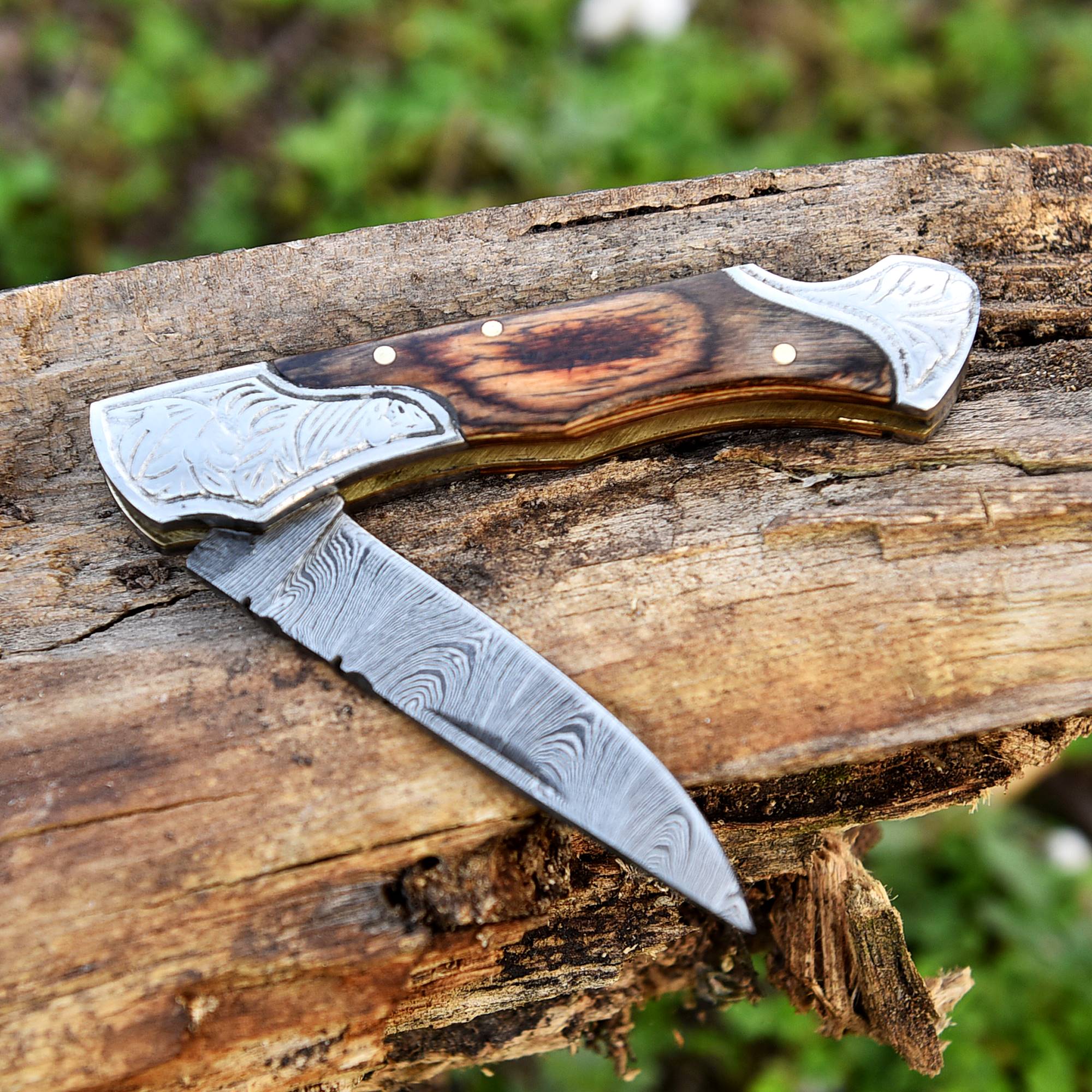 Handmade Damascus Steel Folding Pocket Knife with Pakka Wood Handle and Back Lock - Image 4