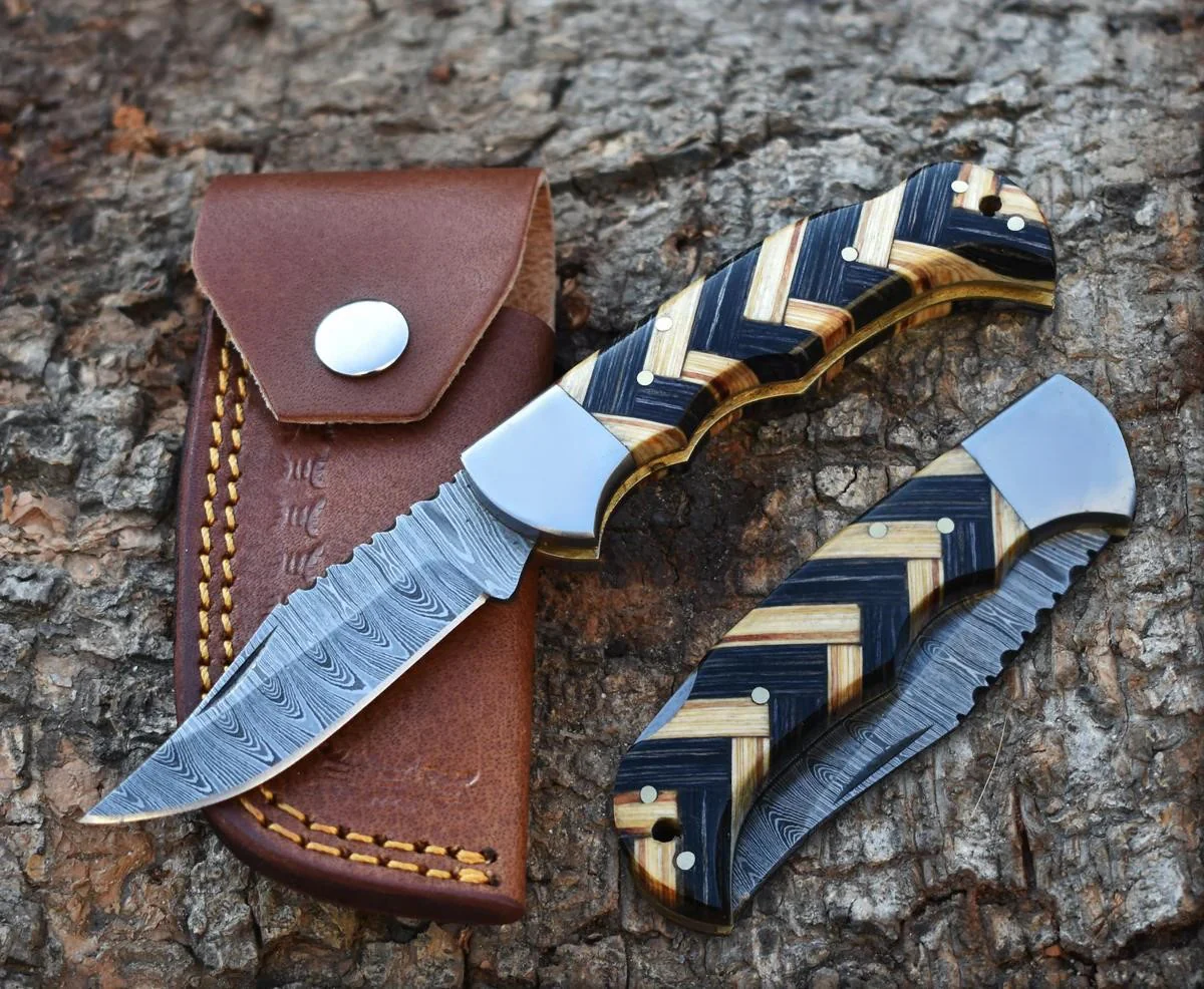Handmade Damascus Steel Hunting Folding Knife Wood Steel Bolster Handle - Image 8