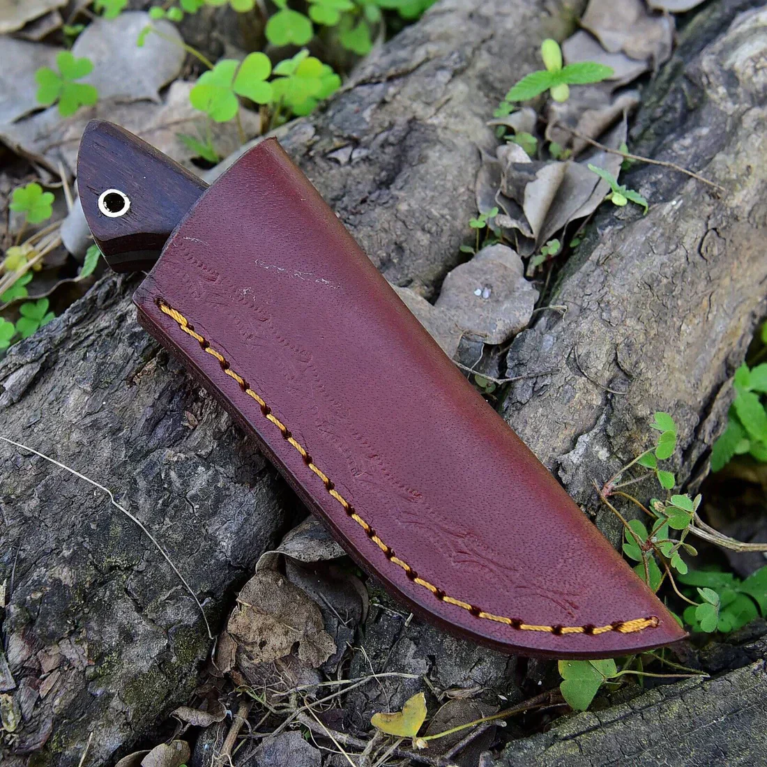 Handmade Damascus Steel Outdoor Hunting Skinning Knife Wood Handle with Sheath - Image 4