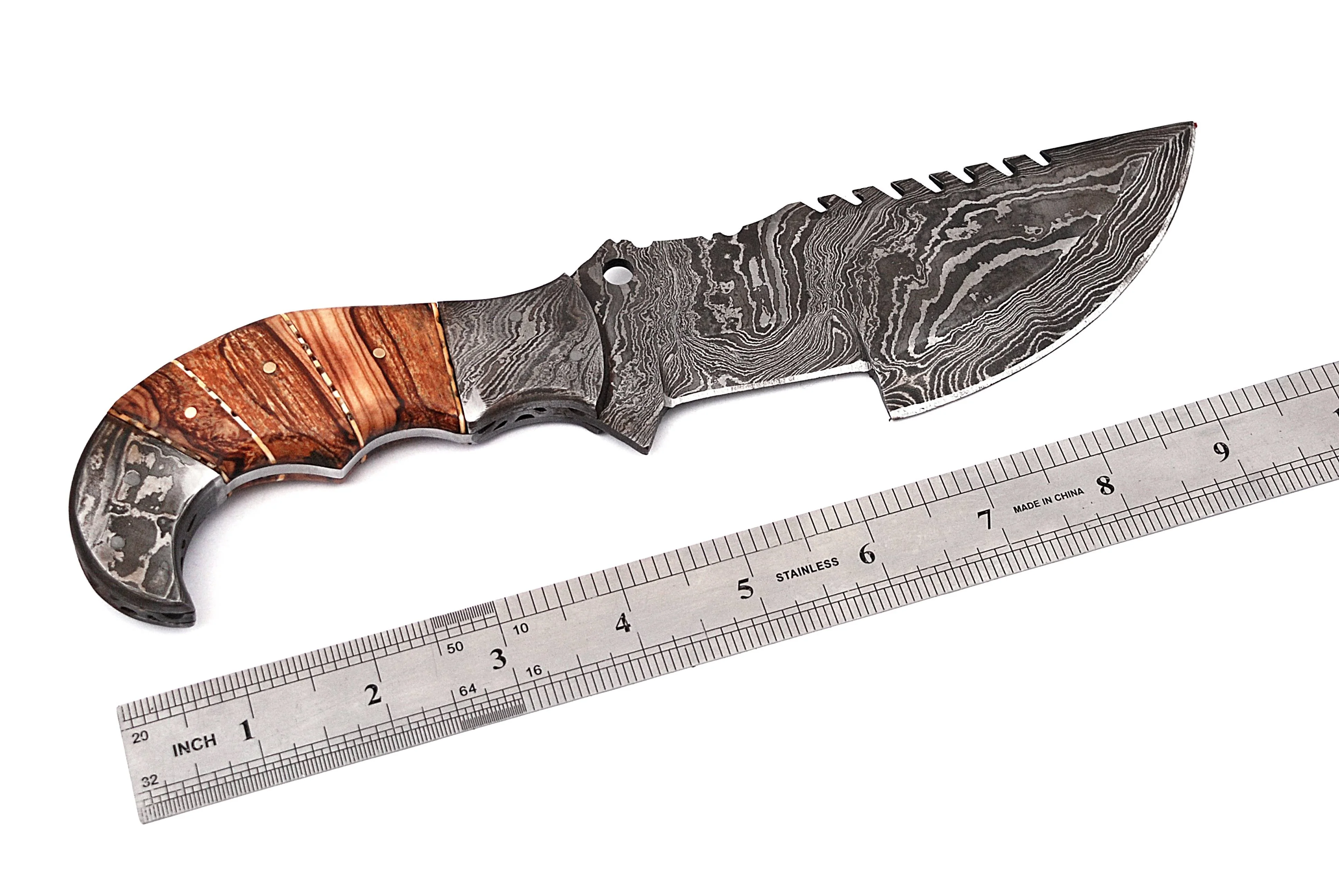 Handmade Damascus Steel Tracker Knife - Premium Quality for Hunting, Camping, and Survival - Image 5