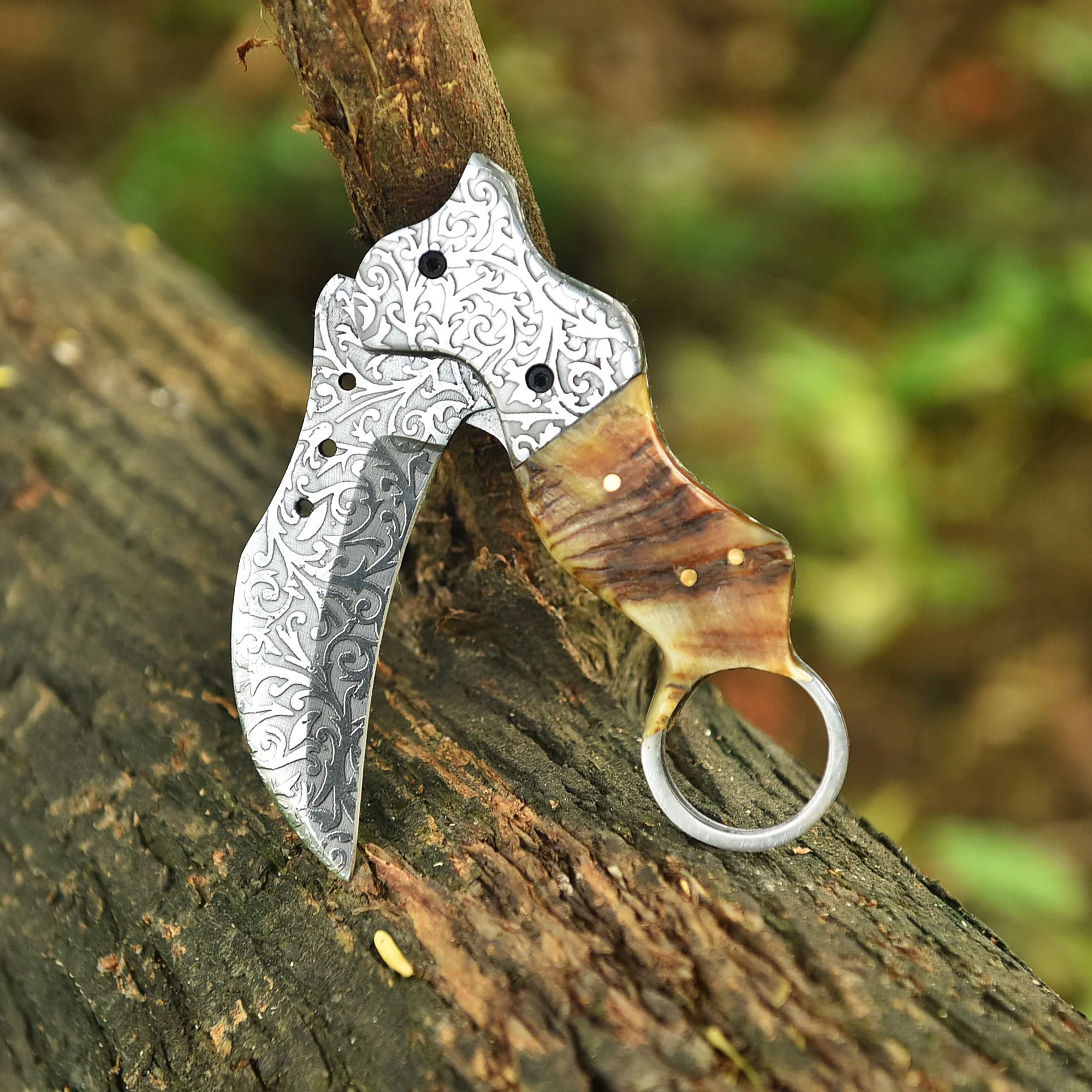 Handmade Engraved Folding Blade Pocket Knife Ram Horn Finger Ring Handle - Image 5