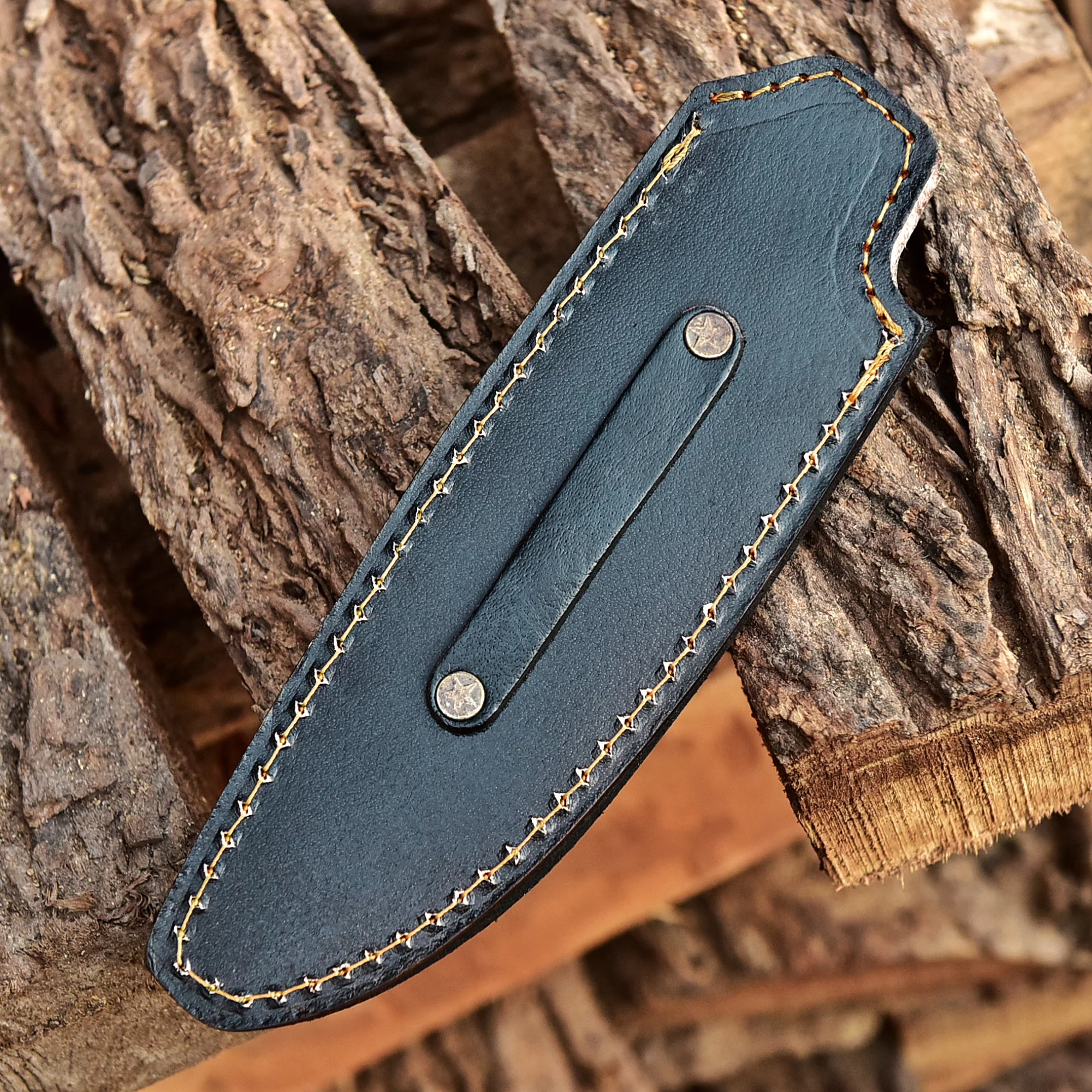 Luxury Handcrafted Leather Fixed Blade Knife Leaf Engraved Sheath - Image 4