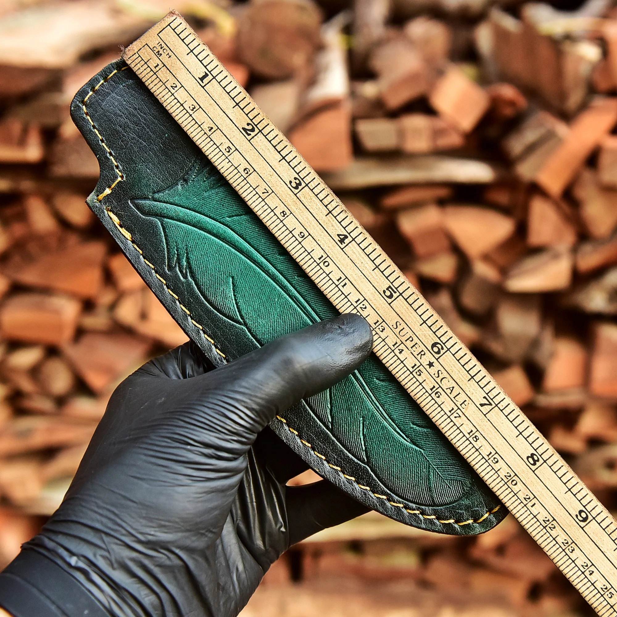Luxury Handcrafted Leather Fixed Blade Knife Leaf Engraved Sheath - Image 5