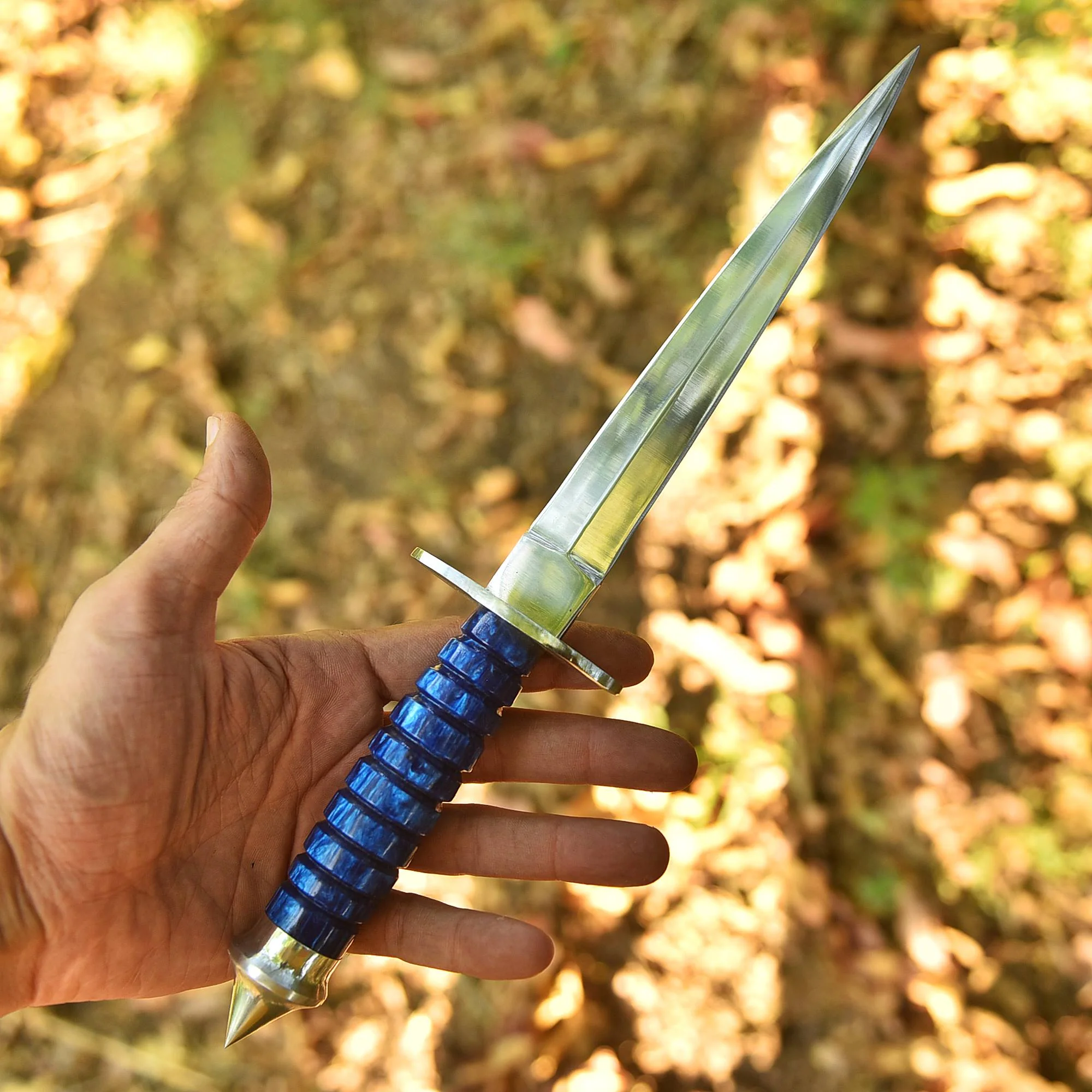 Luxury Mirror Polish Double Edge Dagger Knife Resin Handle With Sheath - Image 3